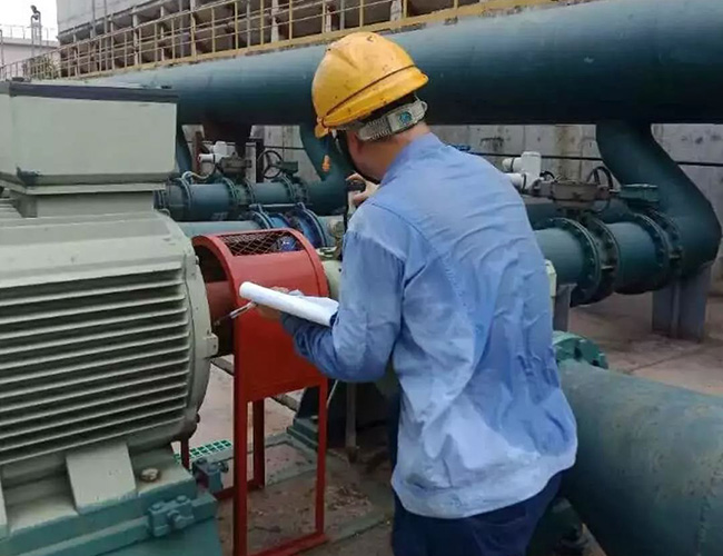 三相異步電機(jī)的電流過(guò)大是因?yàn)槿毕噙\(yùn)行嗎？