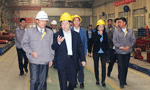 西安市委常委、常務(wù)副市長岳華峰蒞臨西瑪電機調(diào)研指導(dǎo)?！靼膊﹨R儀器儀表有限公司